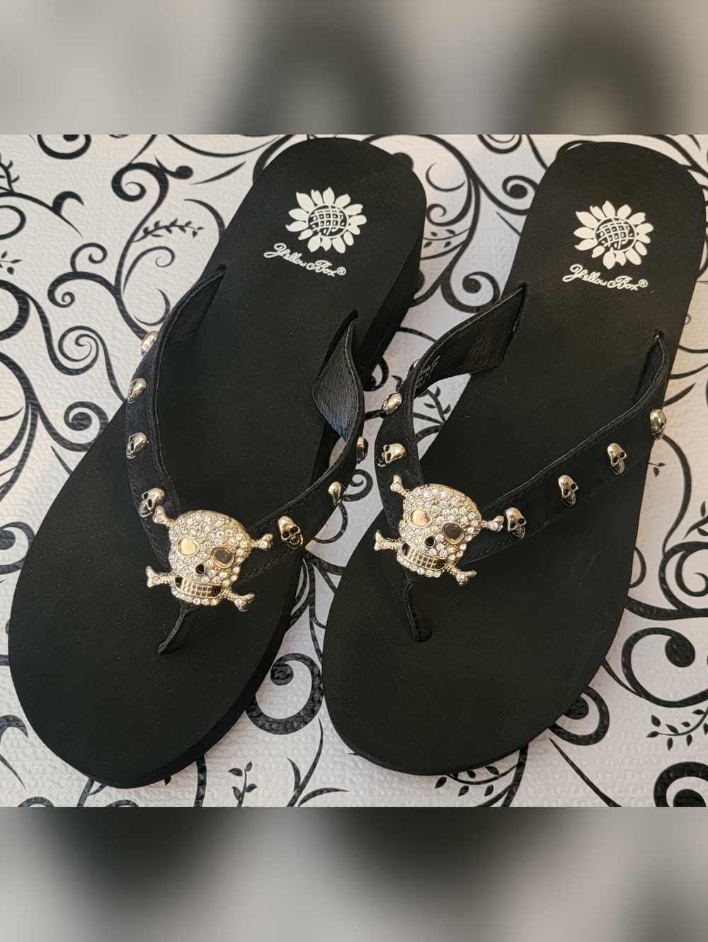 NWOT! RARE Vintage Skull Yellow Box Wedge Flip Flops Sandals Bling Size 9 Retro